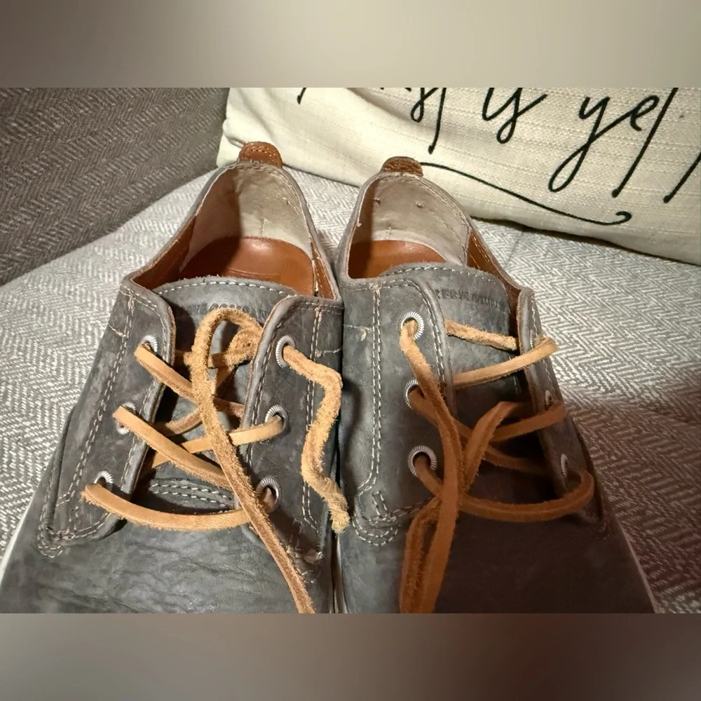 Frye Men’s Size 9 Norfolk Deck Boat Sneakers Shoes